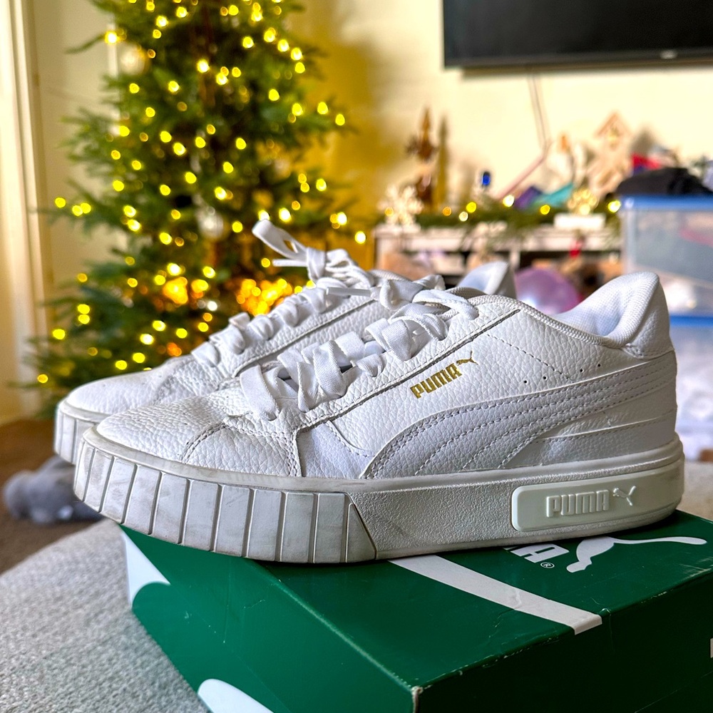Puma Sneakers